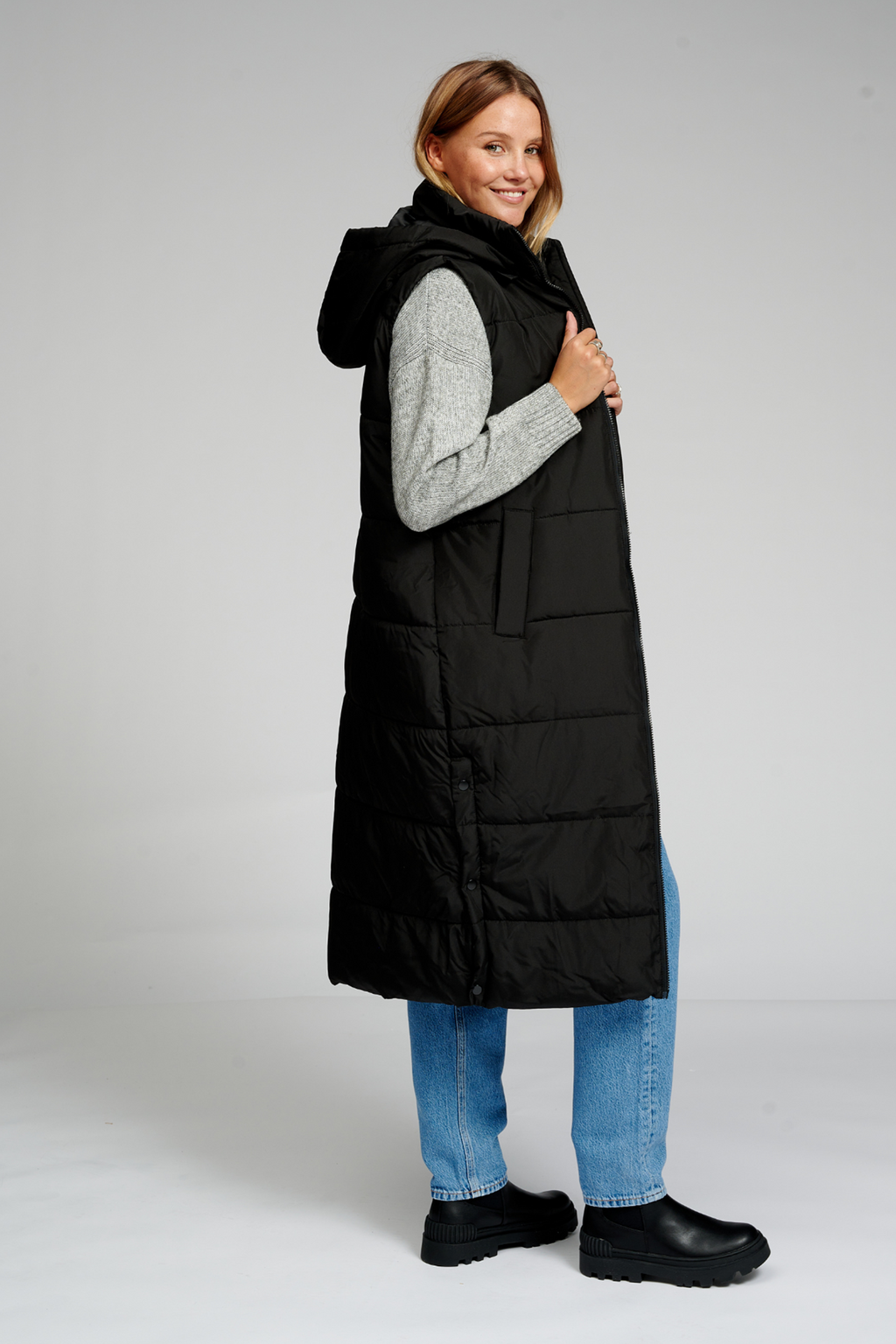 Long Puffer Vest - Black