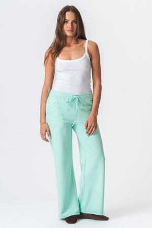 Pantalon de survêtement large - vert poussiéreux