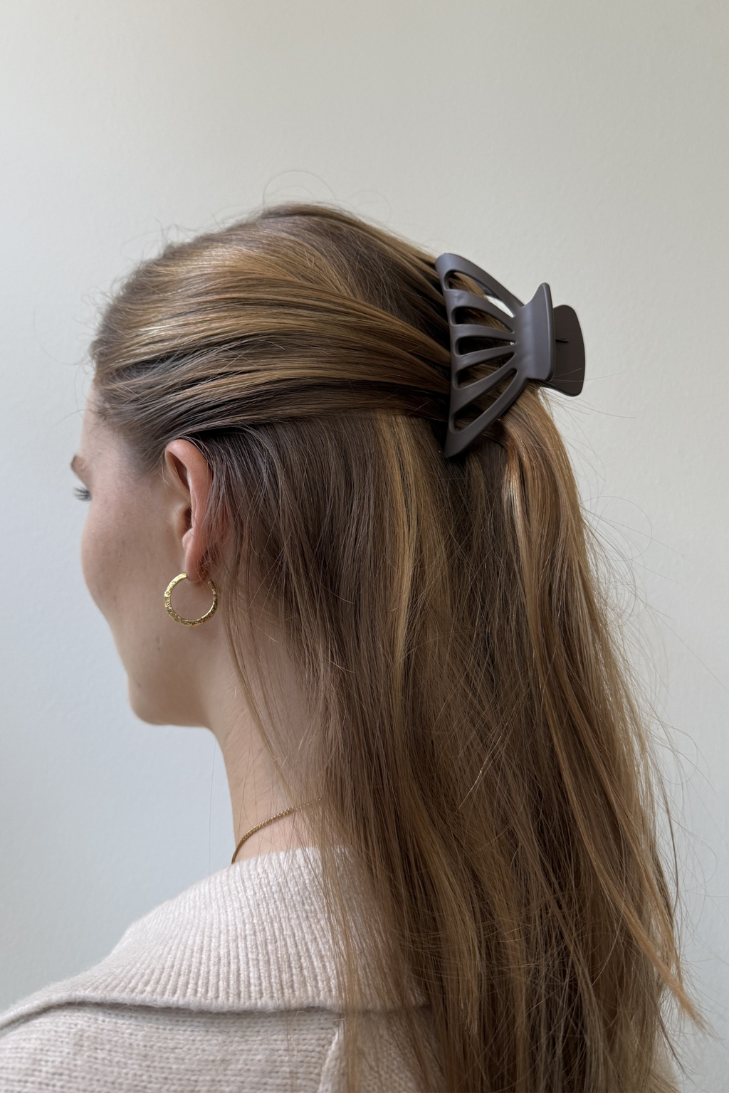 Clip à griffe creuse - café