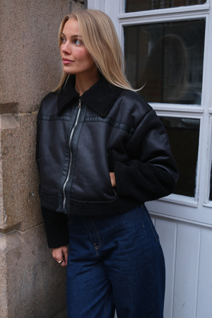 Veste de shearling de marguerite - noir / noir