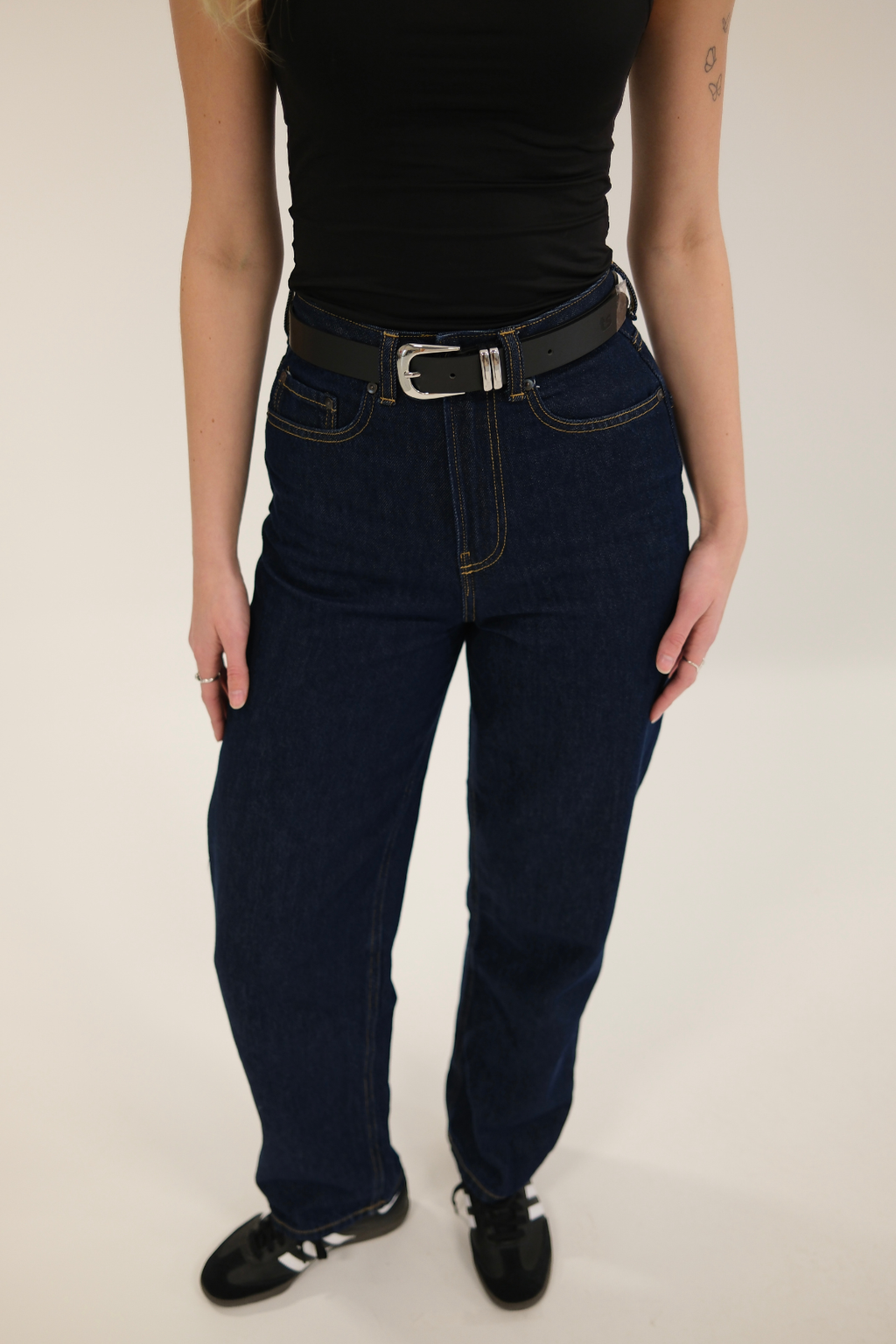 Emily Belt - Black