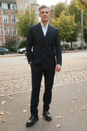 Premium Costume à double poitrine (noir)