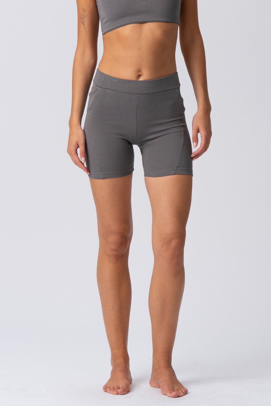 Alisa Shorts - Grey