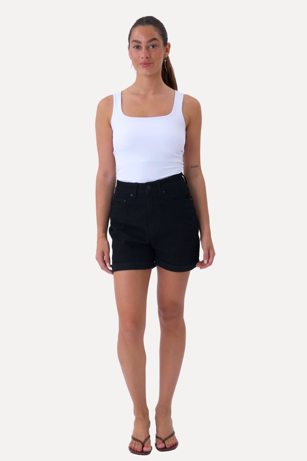 Le shorts de jean de performance originaux - Denim noir