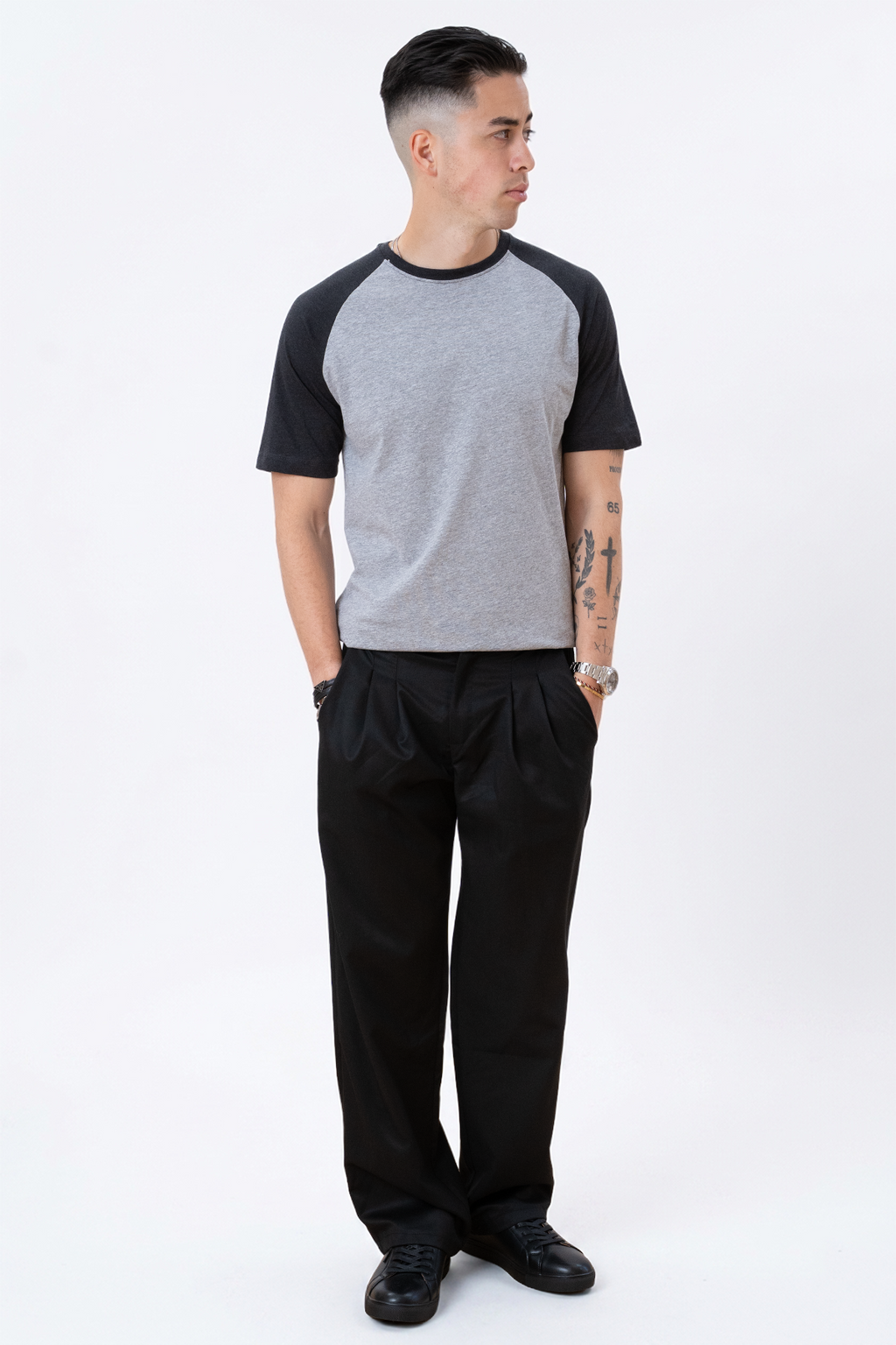 T-shirt Raglan de base - Gris de la lumière noire