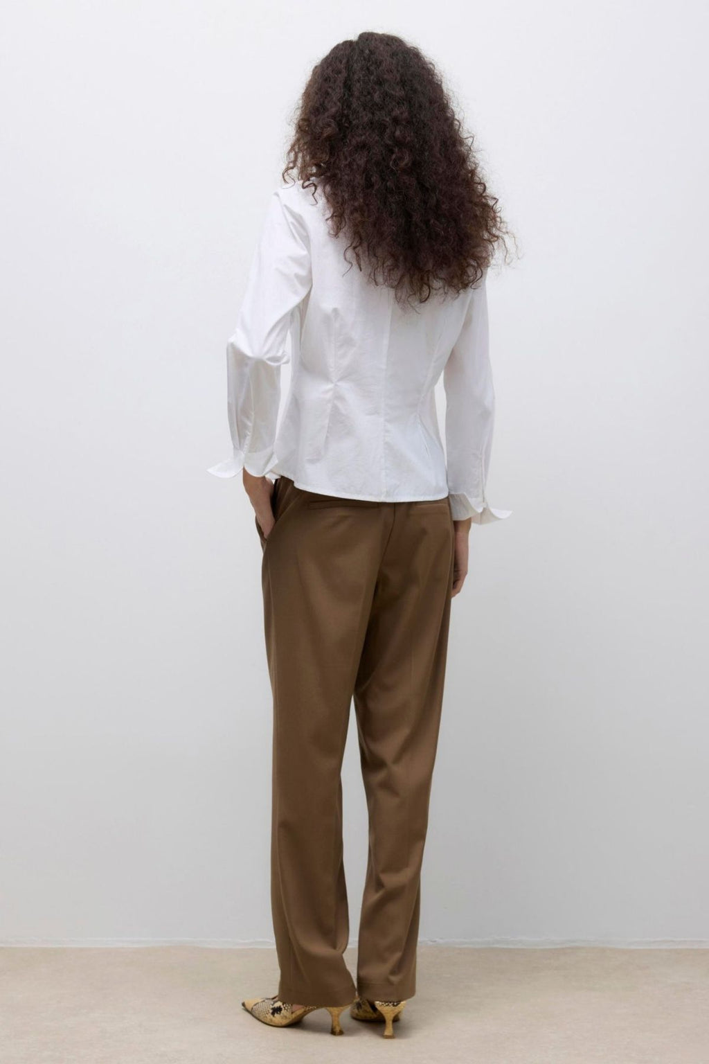 Ums V-Neck Shirt - Bright White