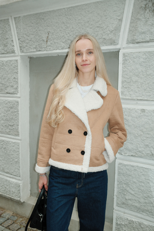 Manteau court en shearling - Beige