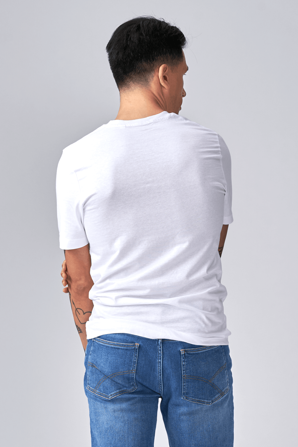 Basic V-neck t-shirt  - White