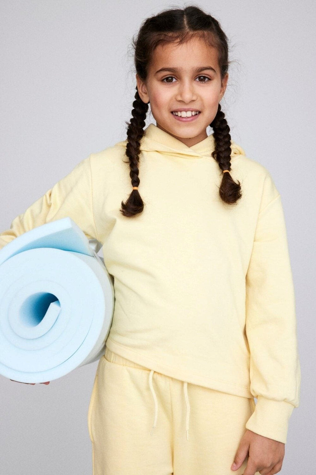 Sweat à capuche recadré - jaune