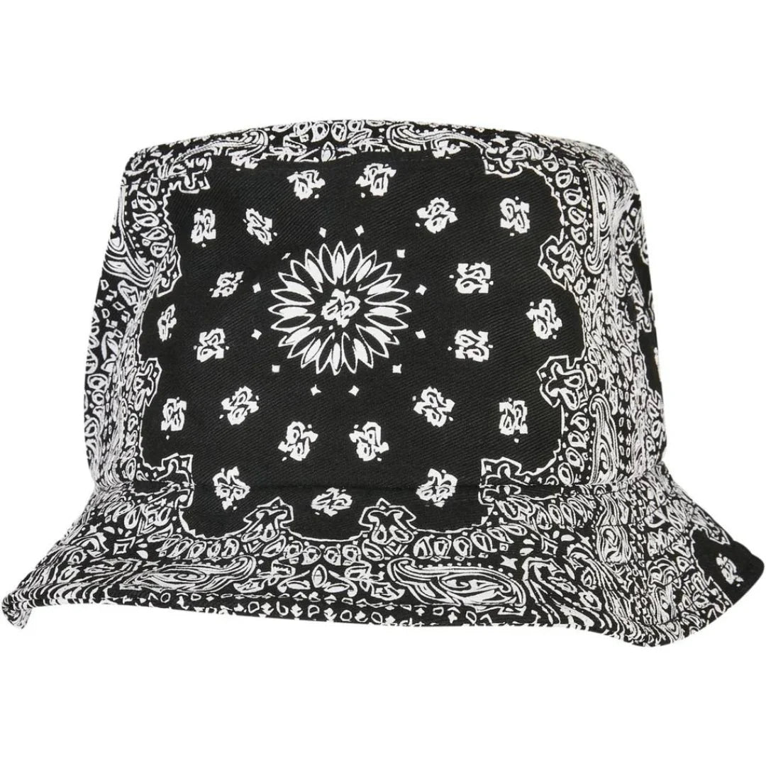 5. Le chapeau Bucket à imprimé bandana