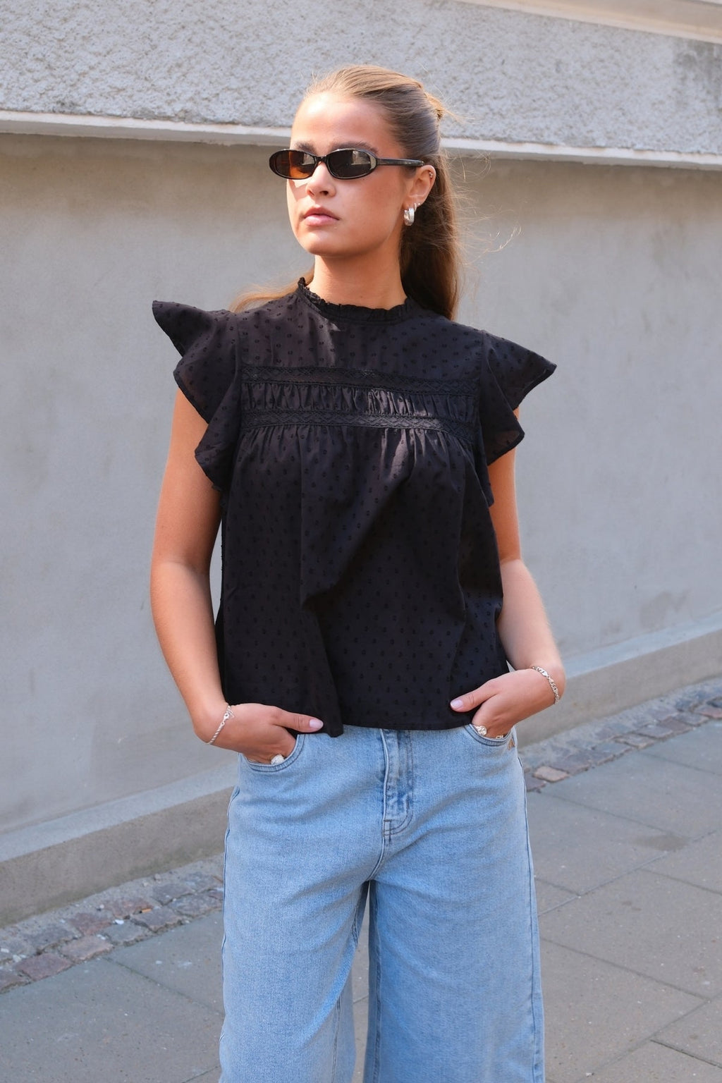 Haut en dentelle trigène - noir