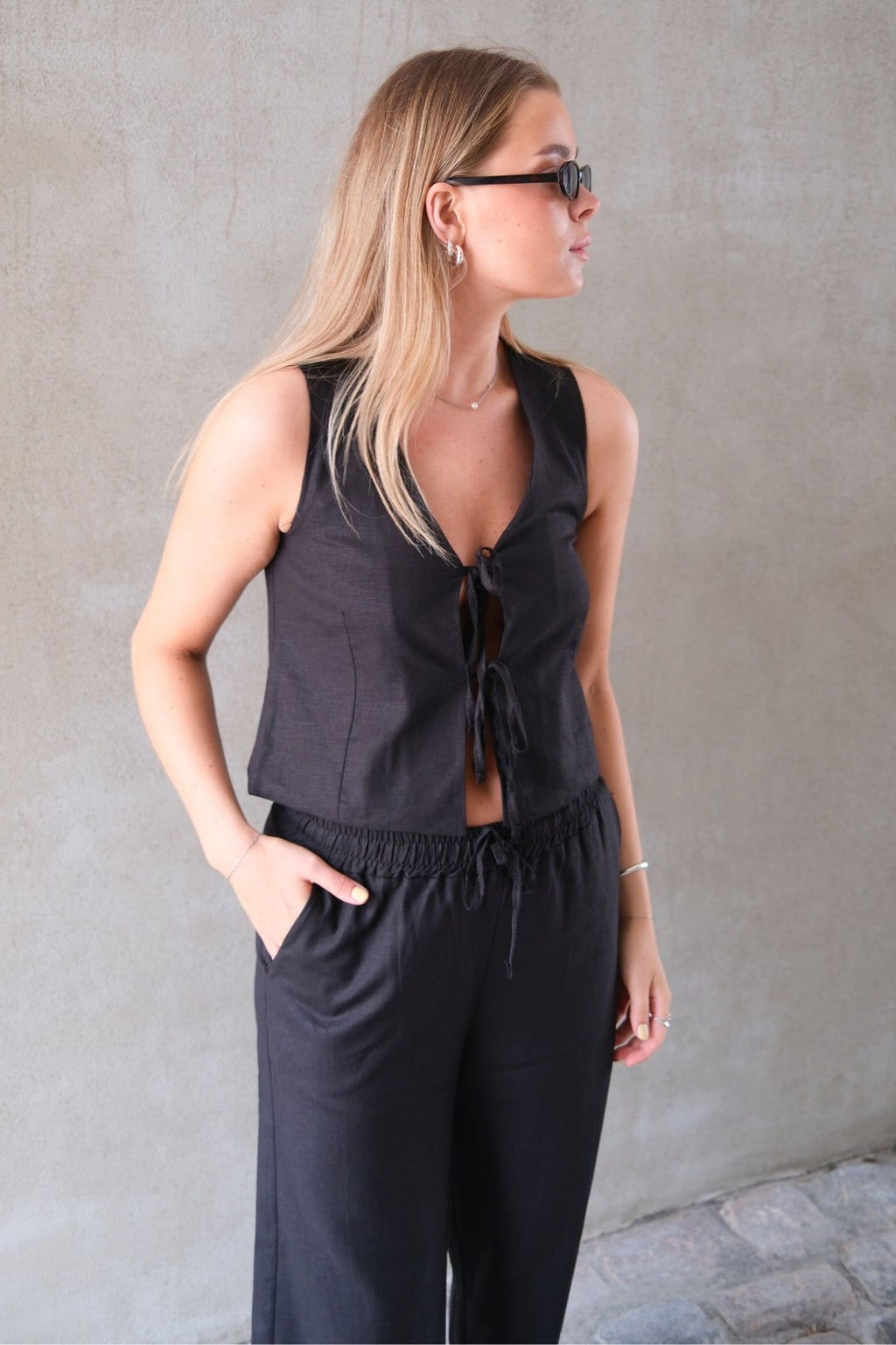 Linen Vest - Black