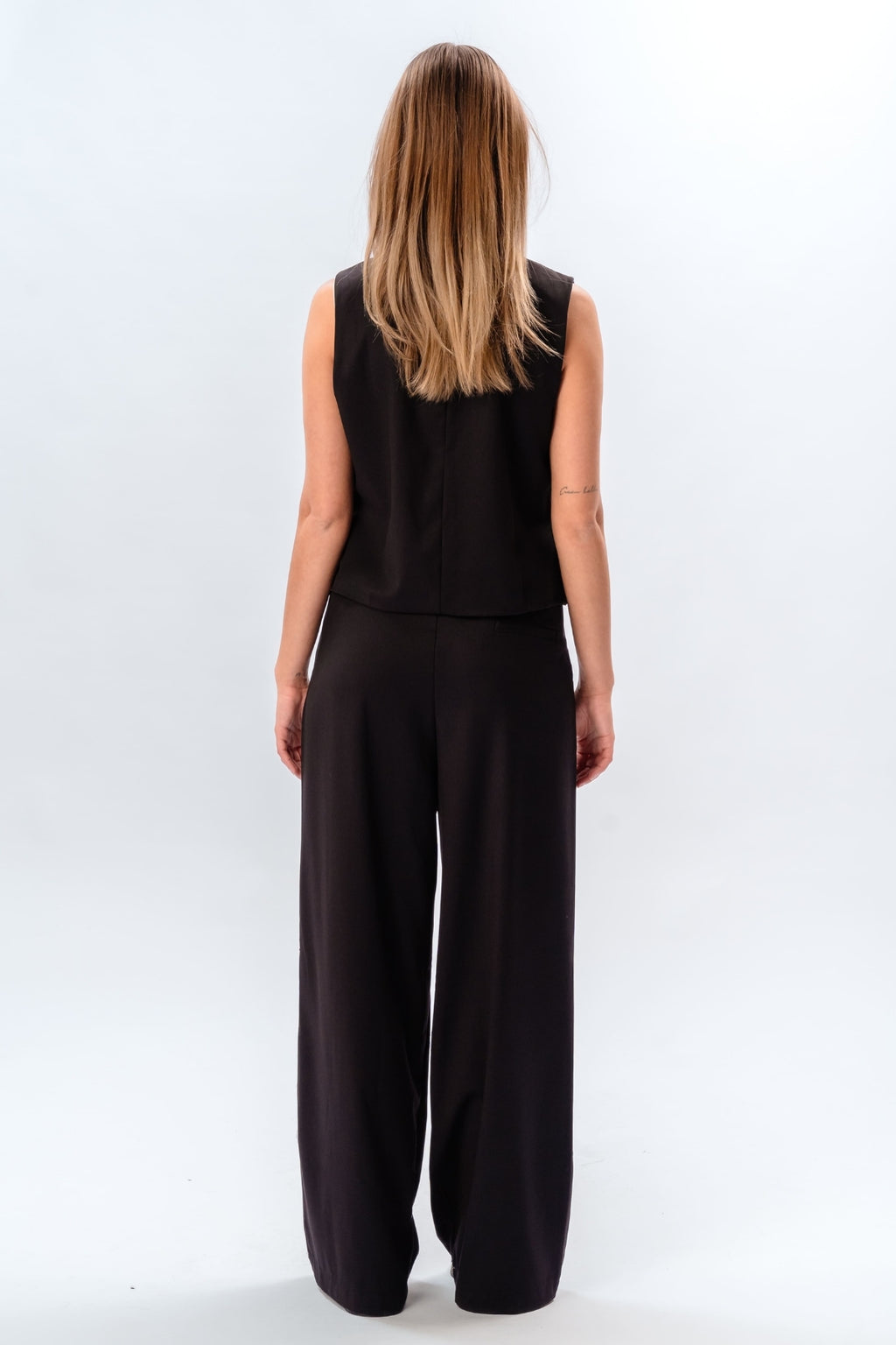 Nadia gilet et pants (Black) - Forme de package