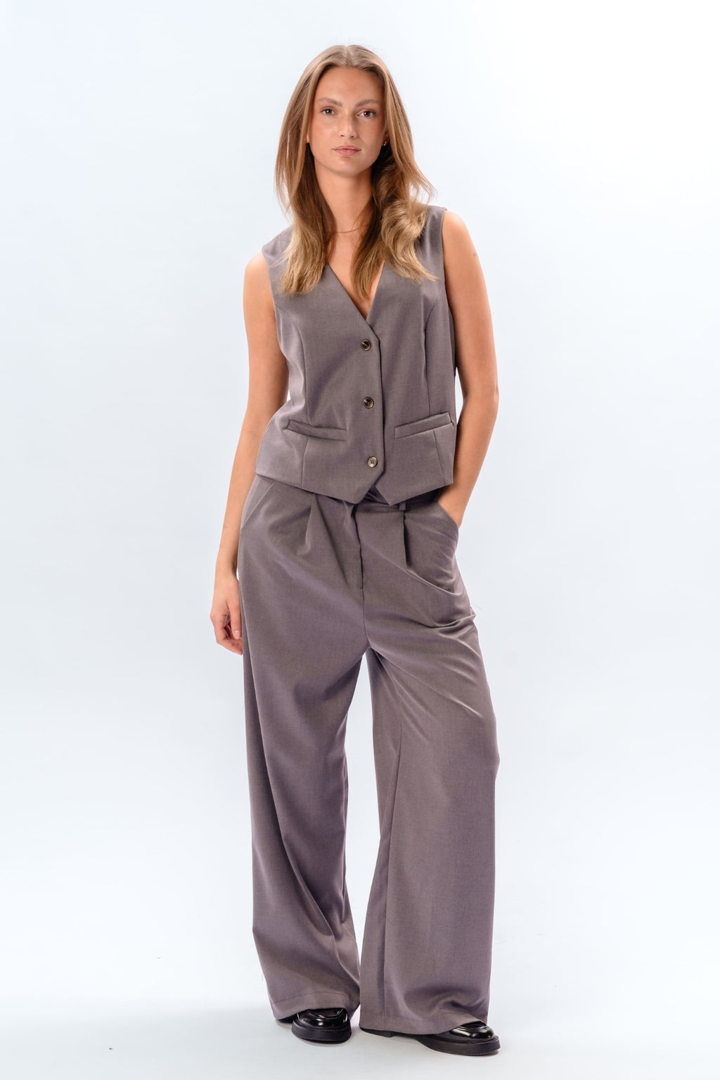 Nadia gilet et pants (Gris foncé) - Faire de forfait