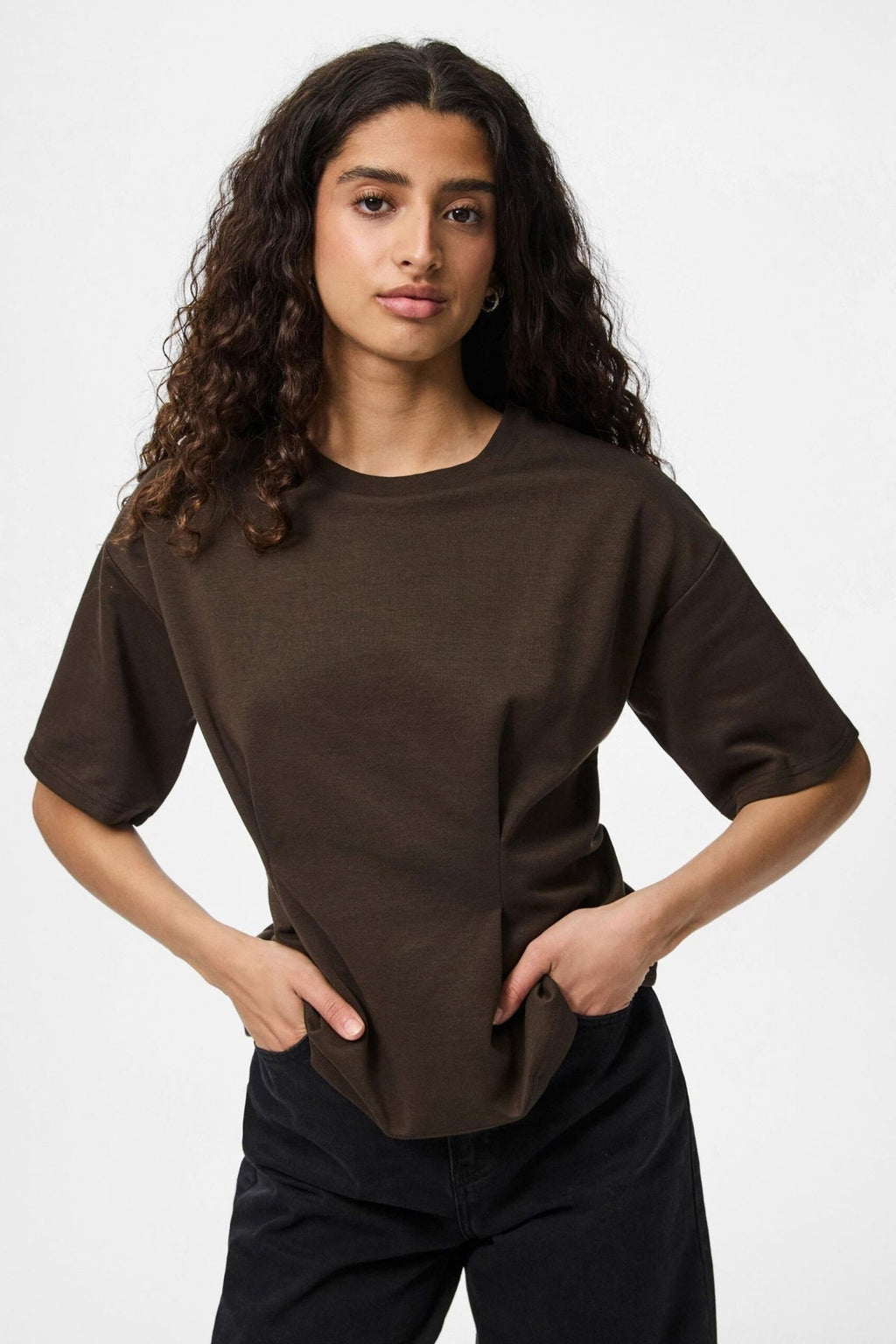 Skylar O-Neck Fitted Tee - Delicioso