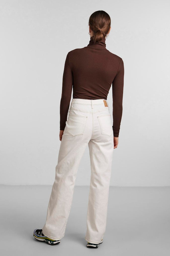 Noah Ultra High-waist Jeans - White