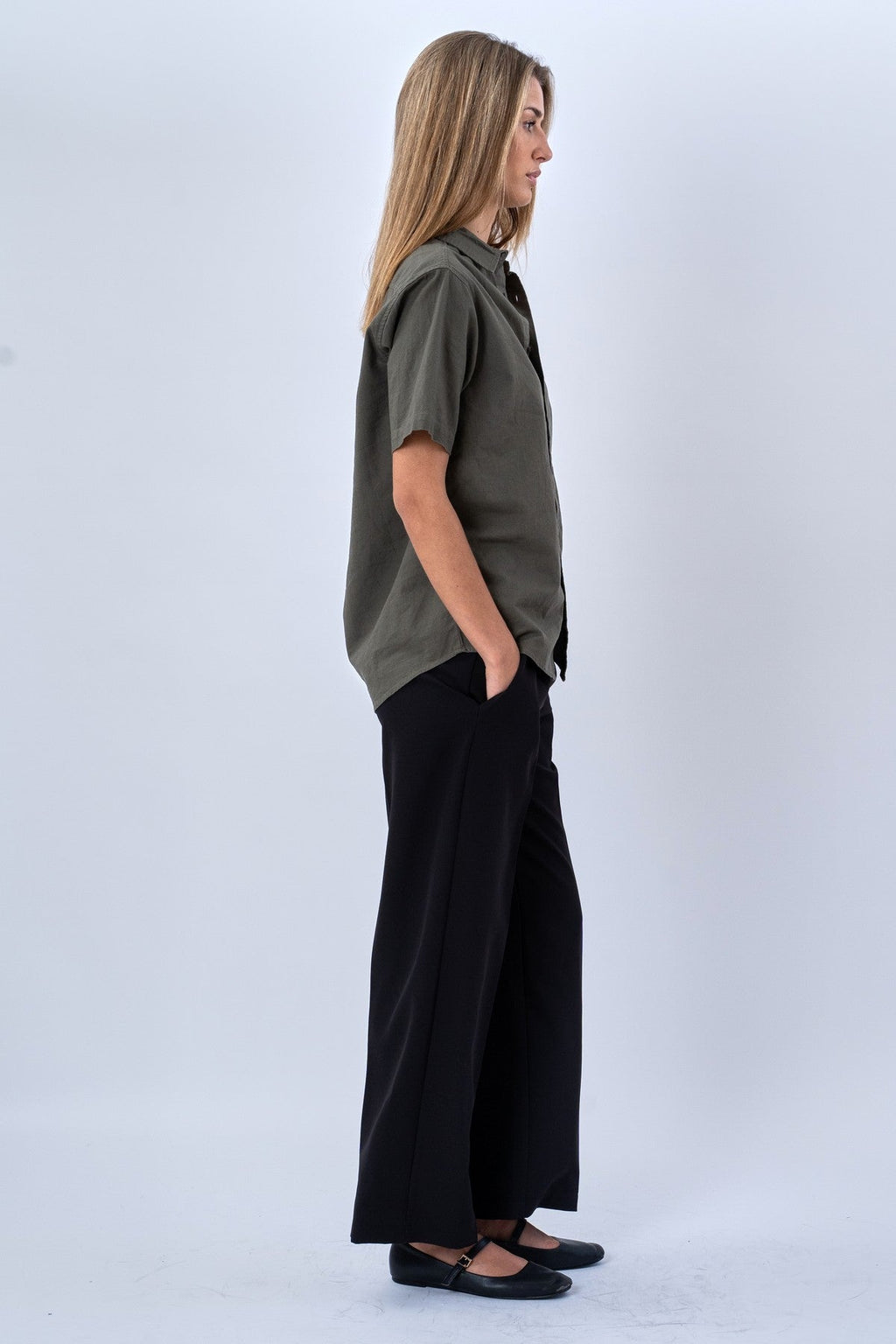 Chemise en lin à manches courtes - armée