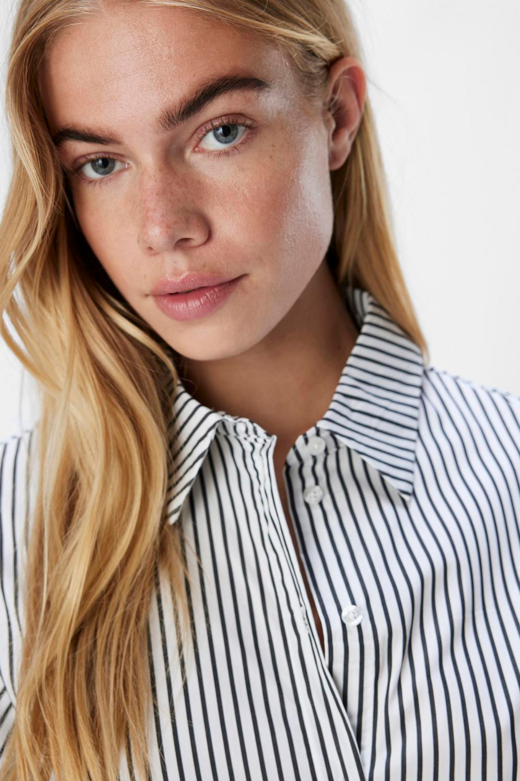 TUTTA LO L / S - Black / White