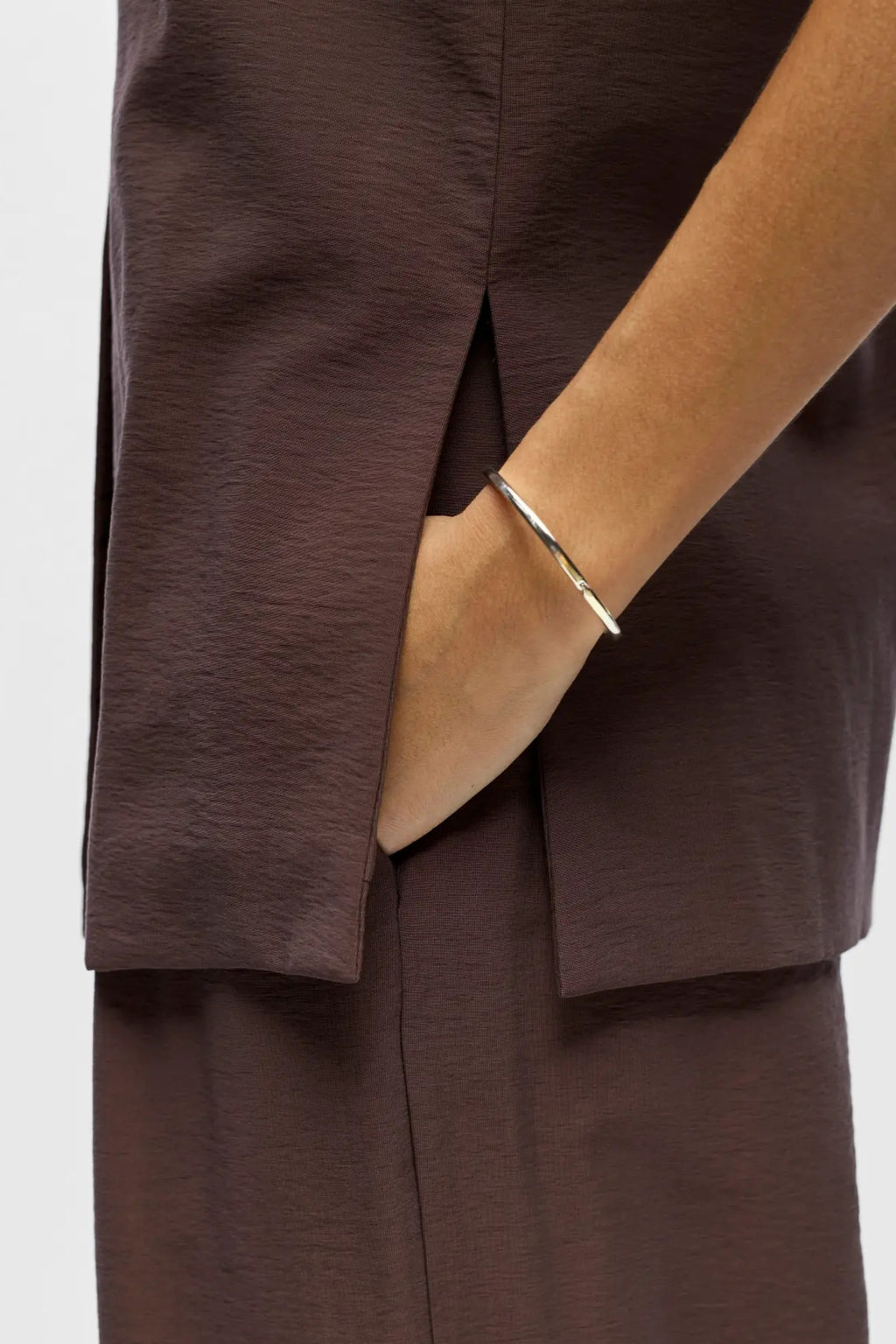 Isla Yui Waistcoat - Seal Brown