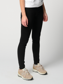 Le jean skinny de performance original - Black Denim