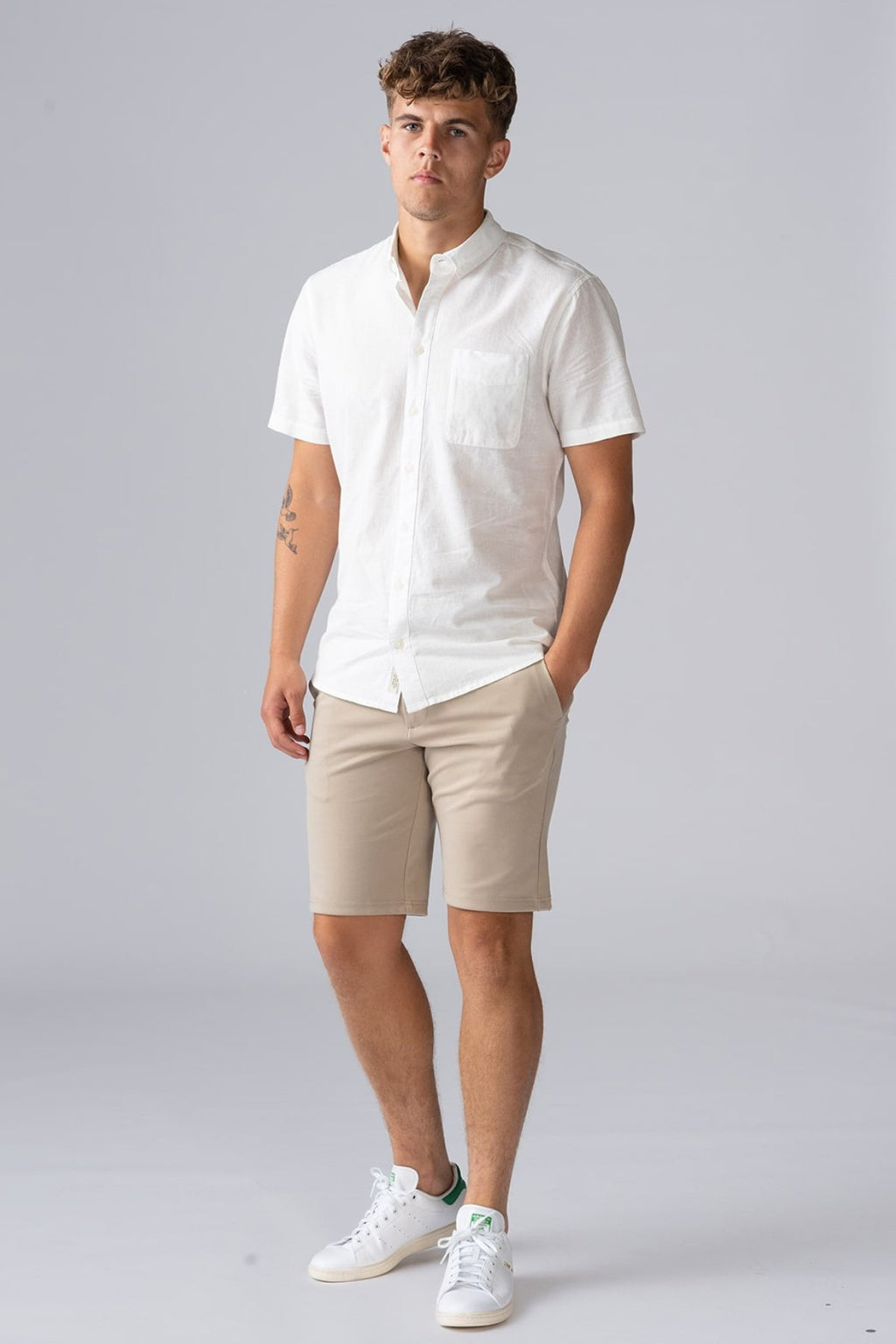 Short-sleeved linen shirt - White